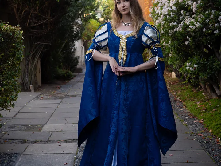 La Corte Barroca: vestidos de fantasía para reinas feéricas, elfos y nobleza oscura