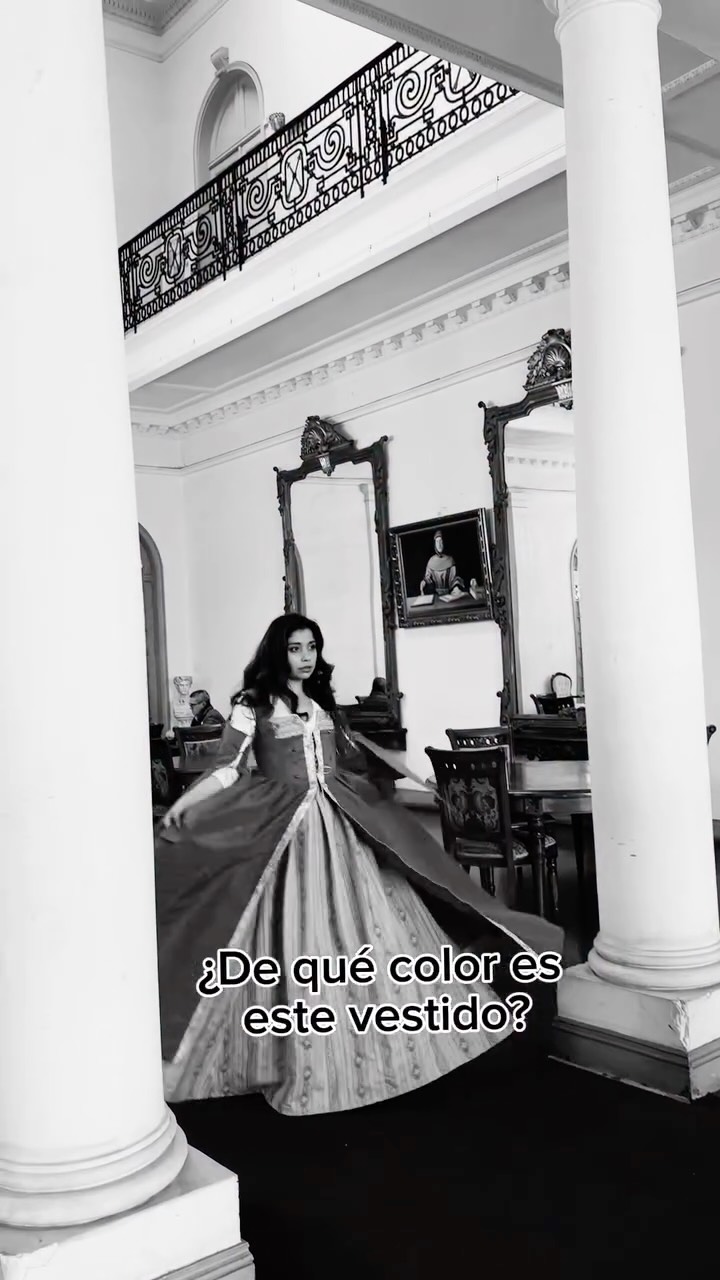 Publicación de Instagram de vestuario.antiguo
