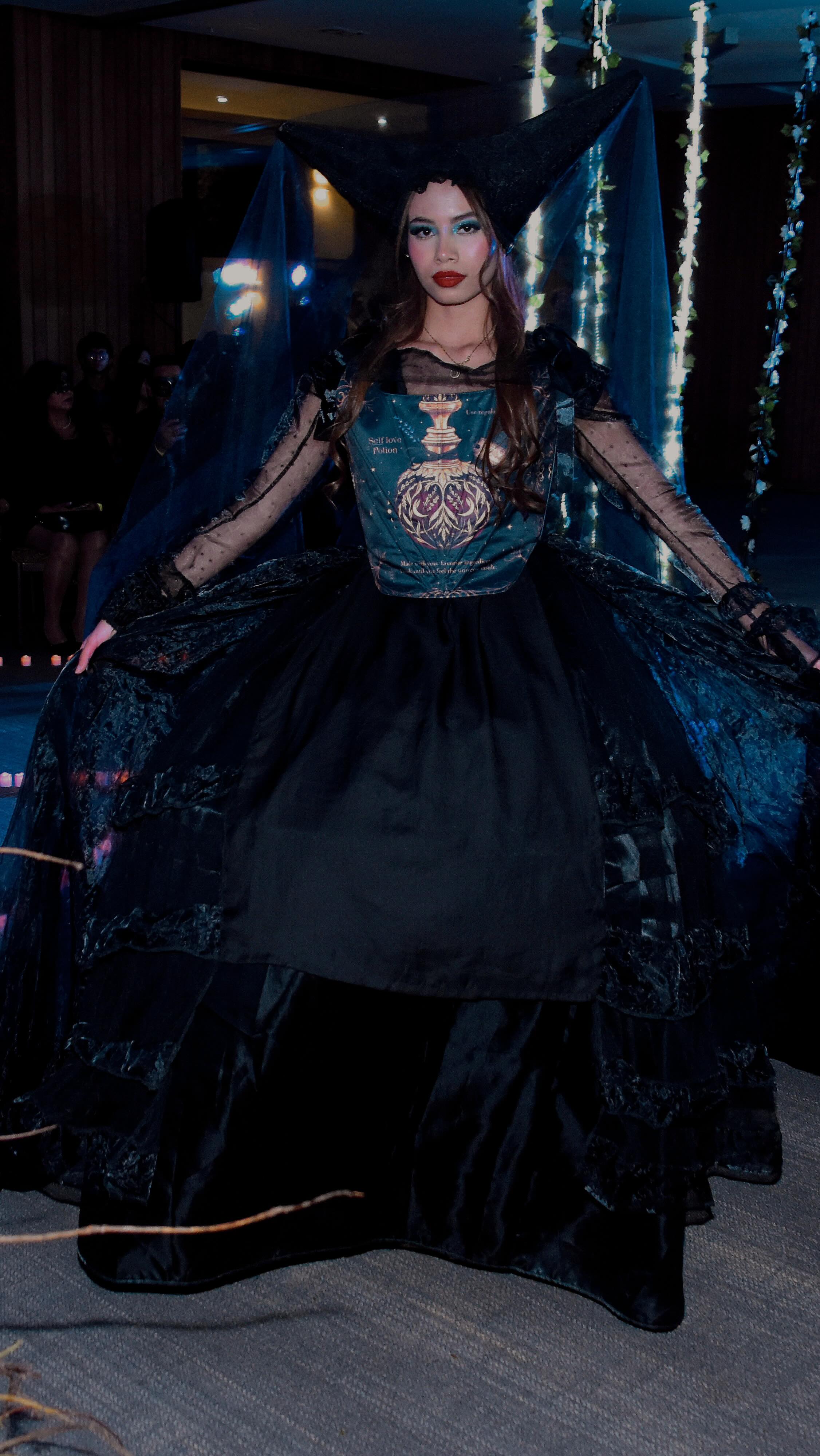 ¿Qué les parece la realización de este look medieval? ☺️