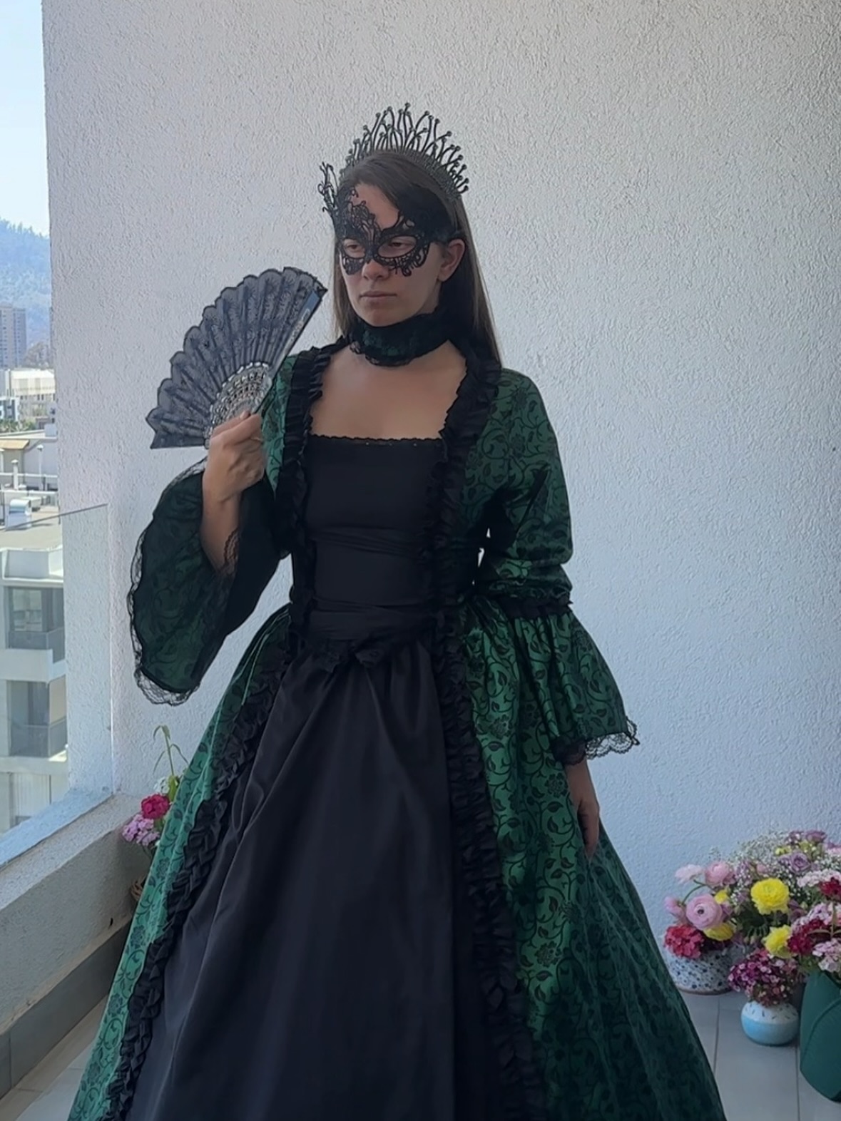 Preparándonos para el Baile de las Mil Almas 💃✨
Para arriendos, escríbenos por mensaje privado 💌